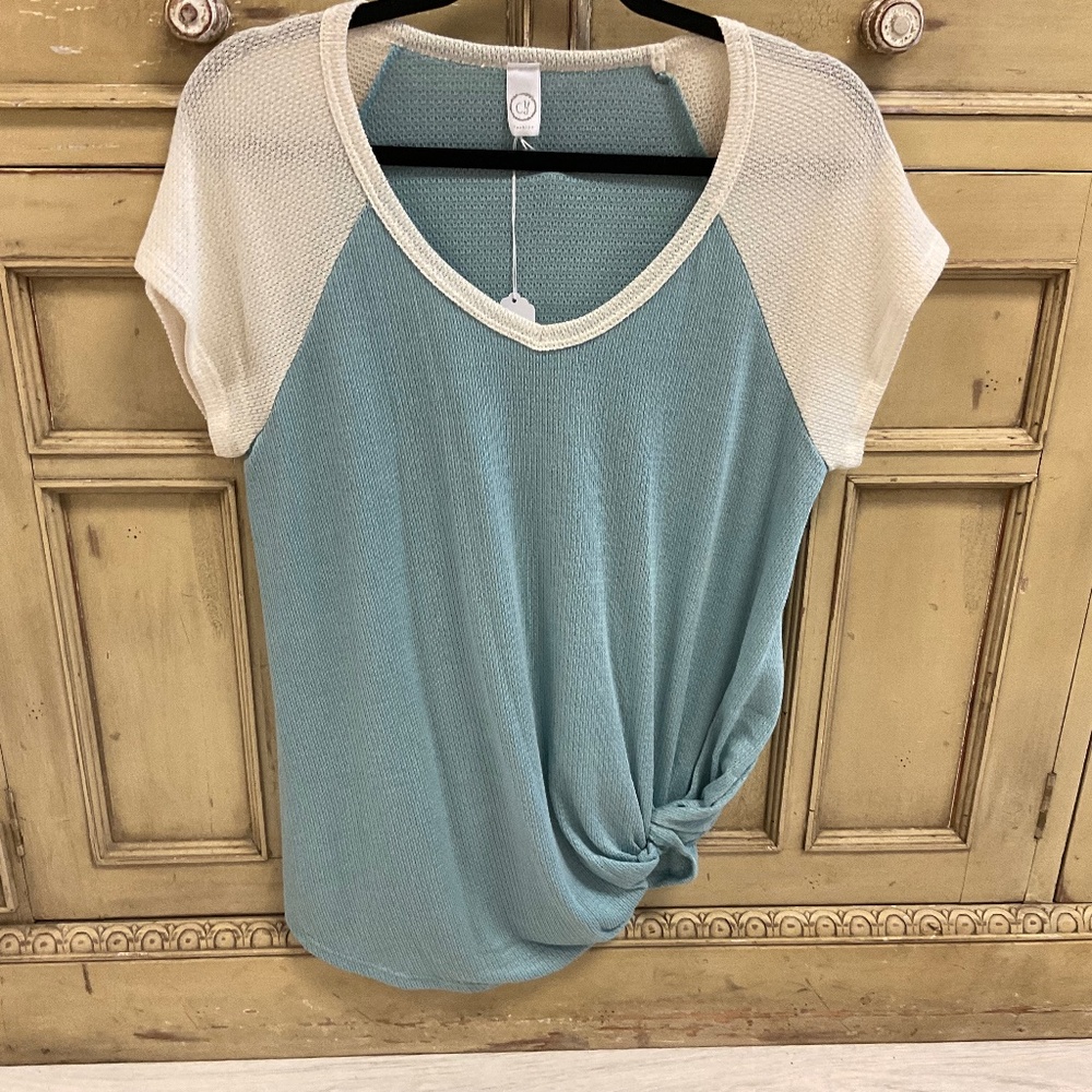🩵Color-block Front Knot Short Sleeve Top🤍